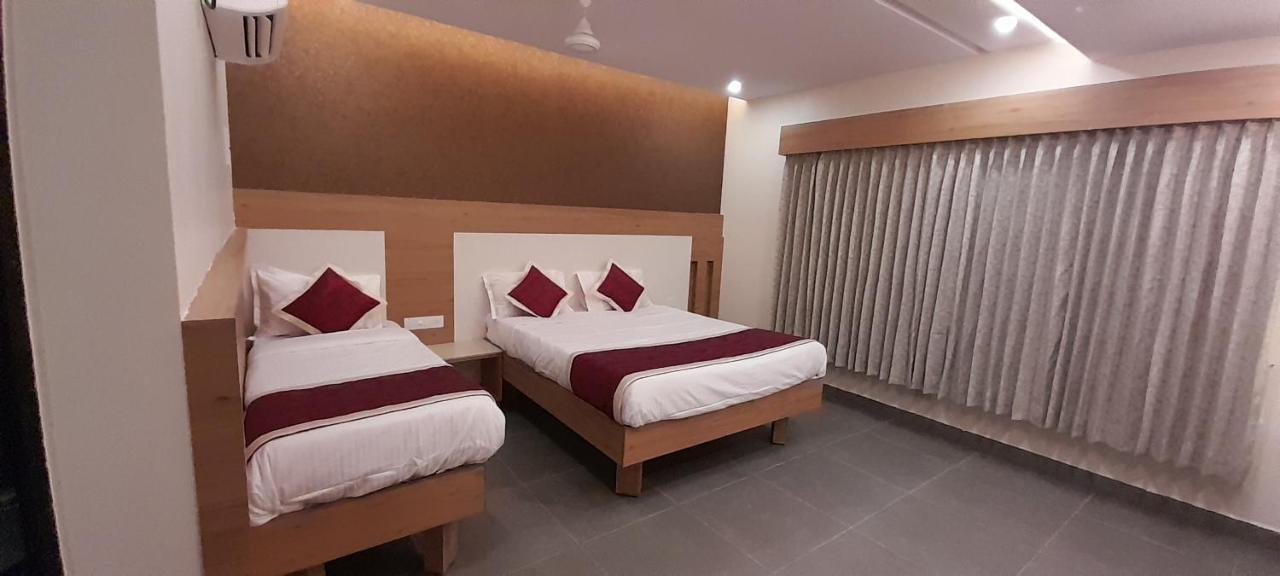 Hotel Golden Sand Velankanni Exterior foto