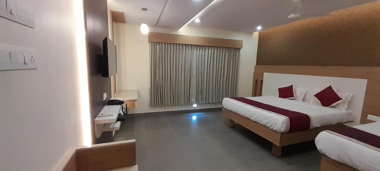 Hotel Golden Sand Velankanni Exterior foto